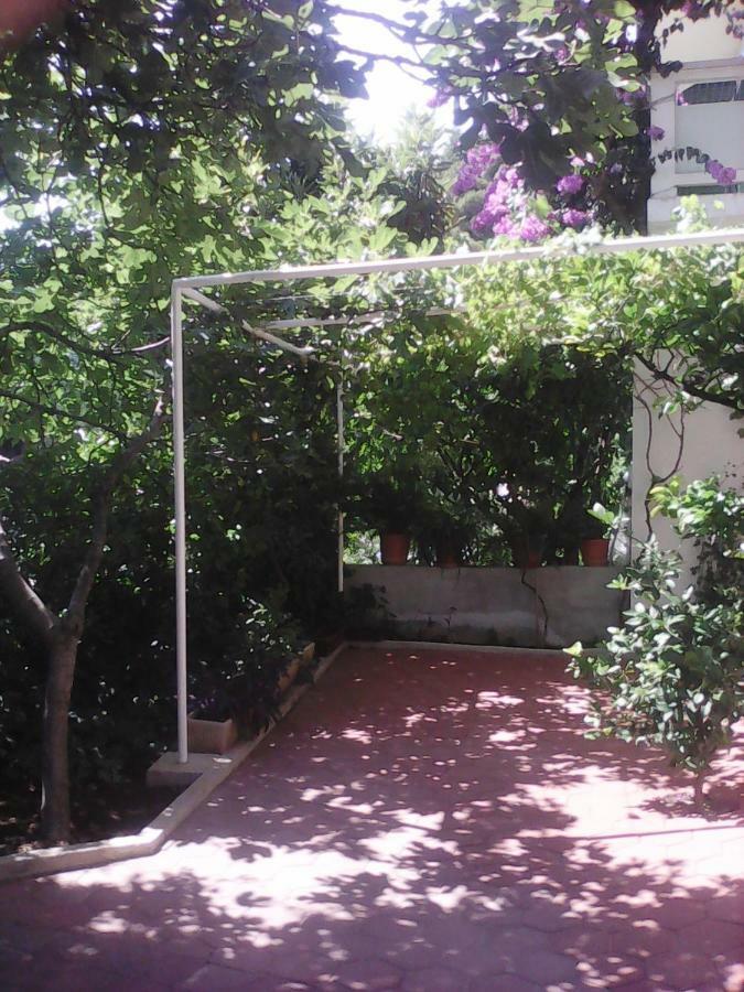 Ivona S Pogledom Na Apartman Podgora
